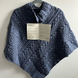 Aran Sweater Market
Ladies Poncho